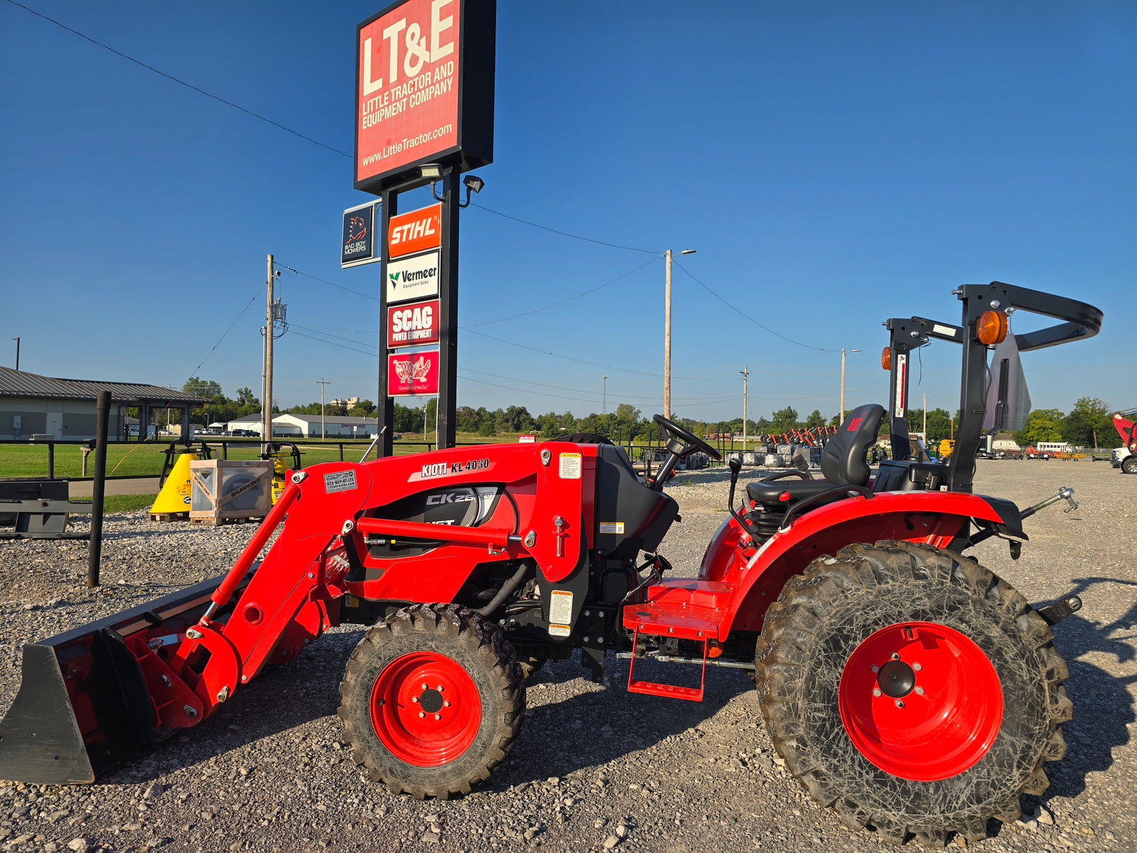USED 2024 KIOTI CK2620HST WITH LOADER - ONLY 55 HOURS - #6169542 - $18,600