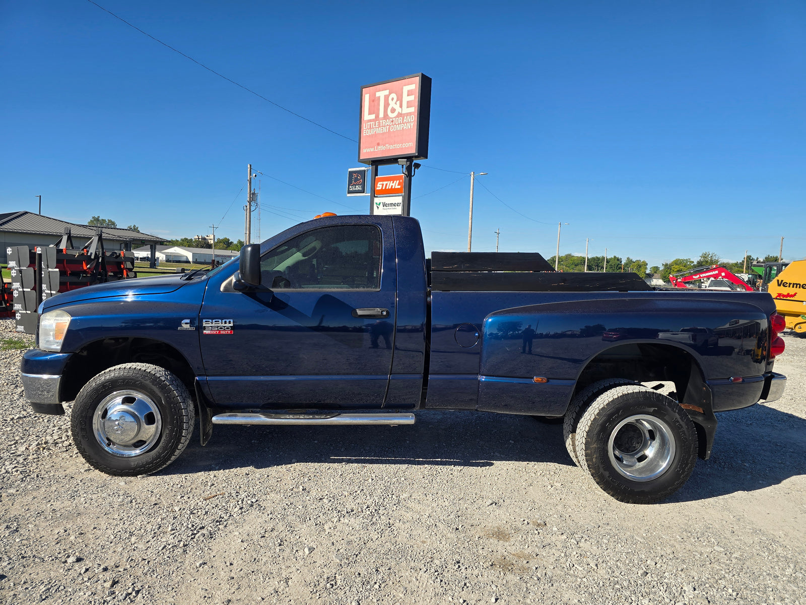 2008 RAM 3500HD DUALLY - $23,500