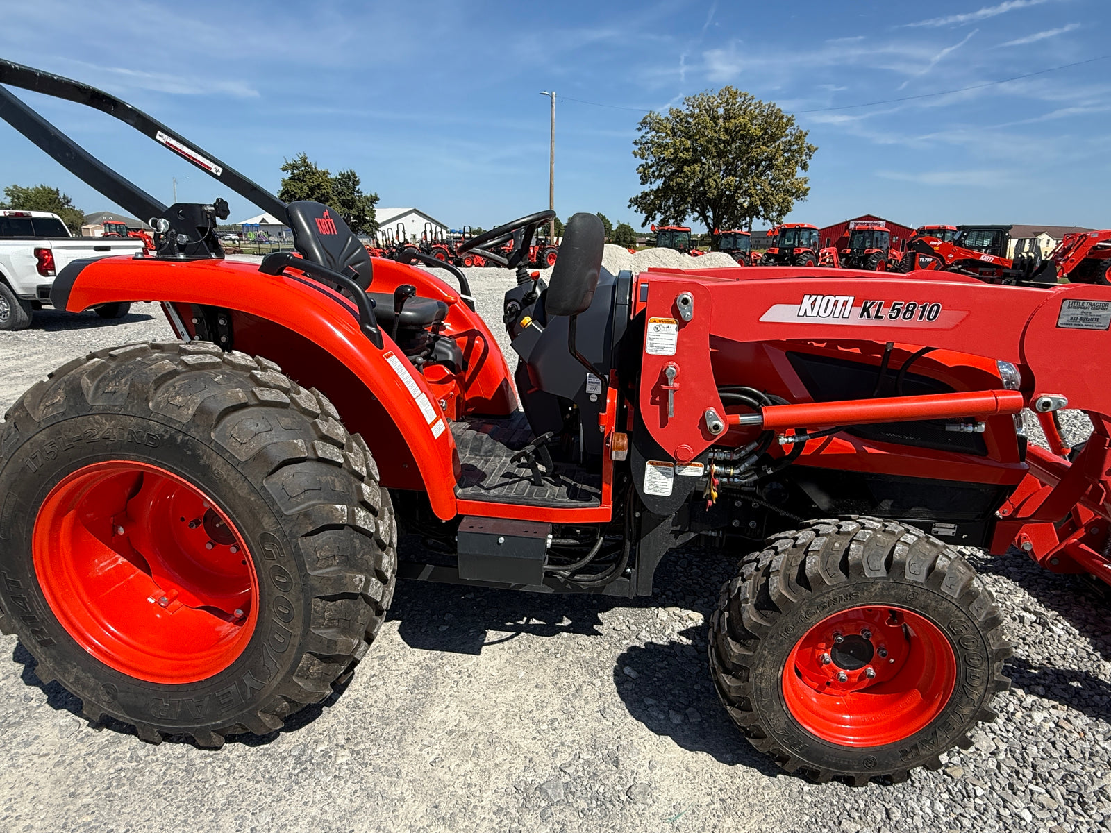 USED 2025 KIOTI NS6010HST & LOADER - LOW HOURS - #6105529 - $36,600