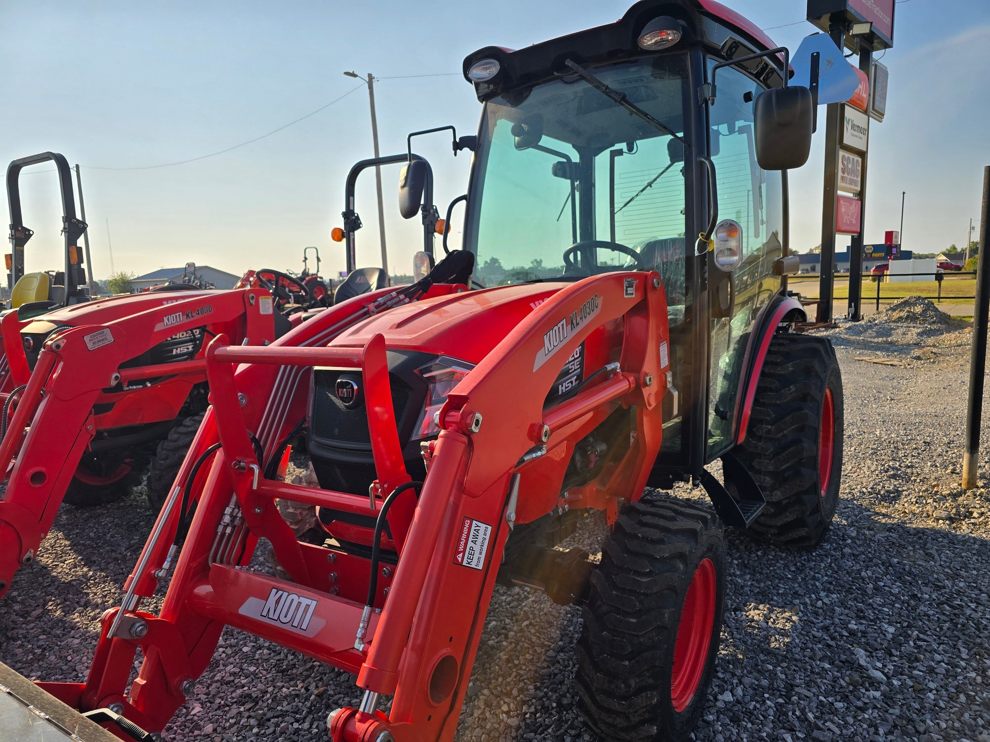 USED 2025 KIOTI CK4020SE CAB - SAME AS NEW #6169871