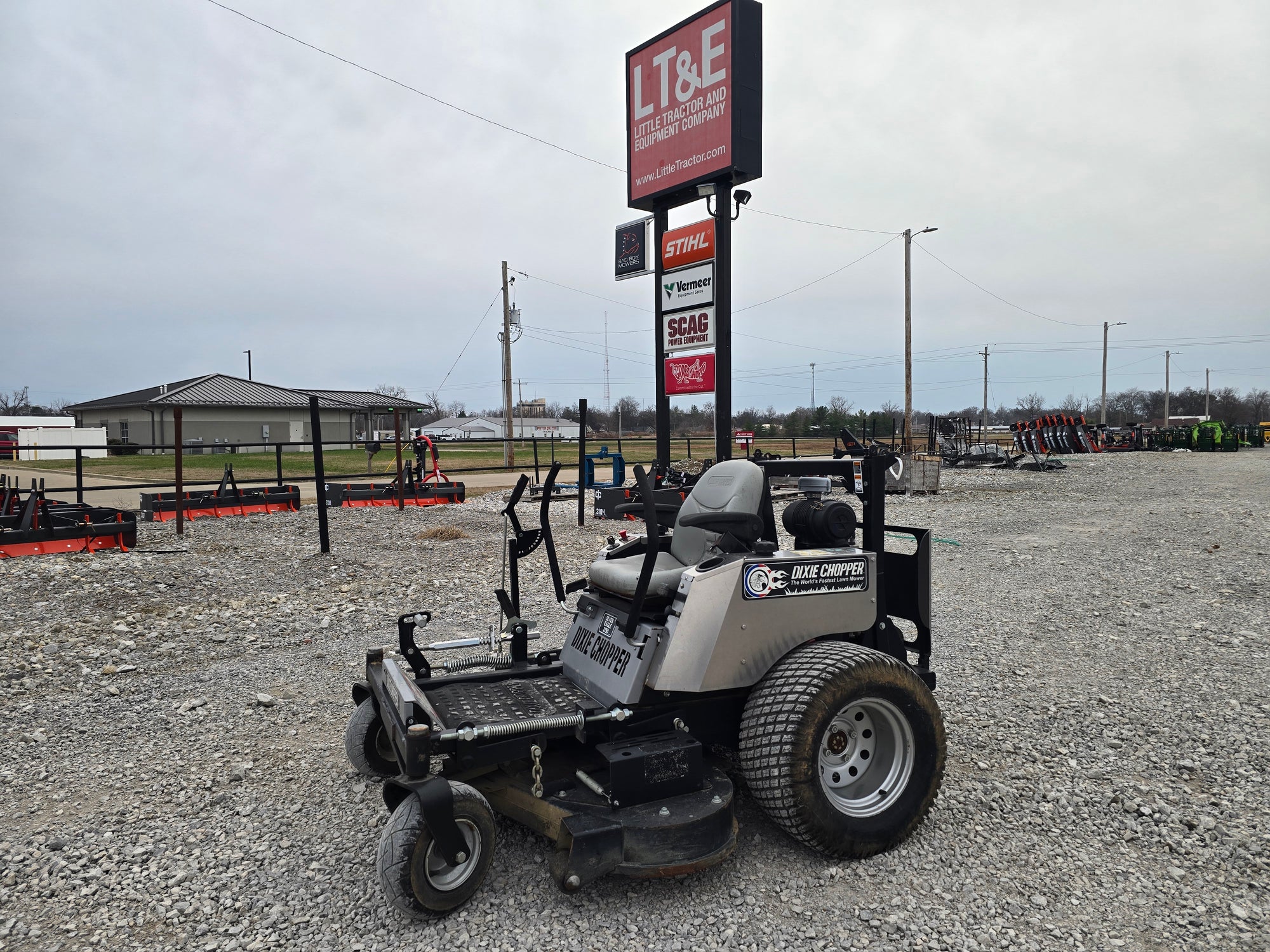 USED DIXIE CHOPPER ZERO TURN 2750 - 27 HP - 50" CUT #4163126