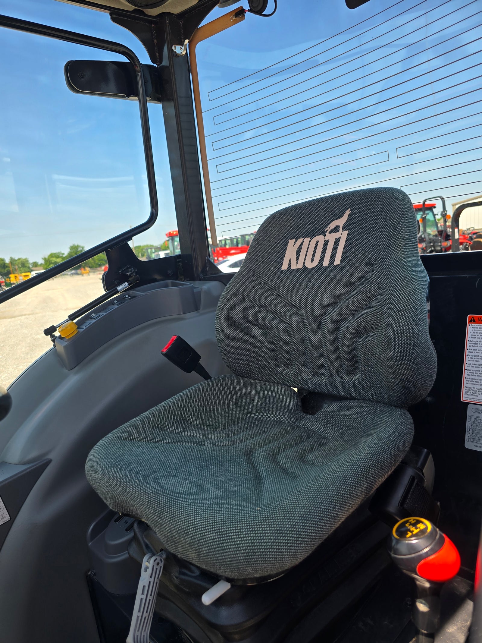 2023 KIOTI DK6020SE CAB & LOADER -