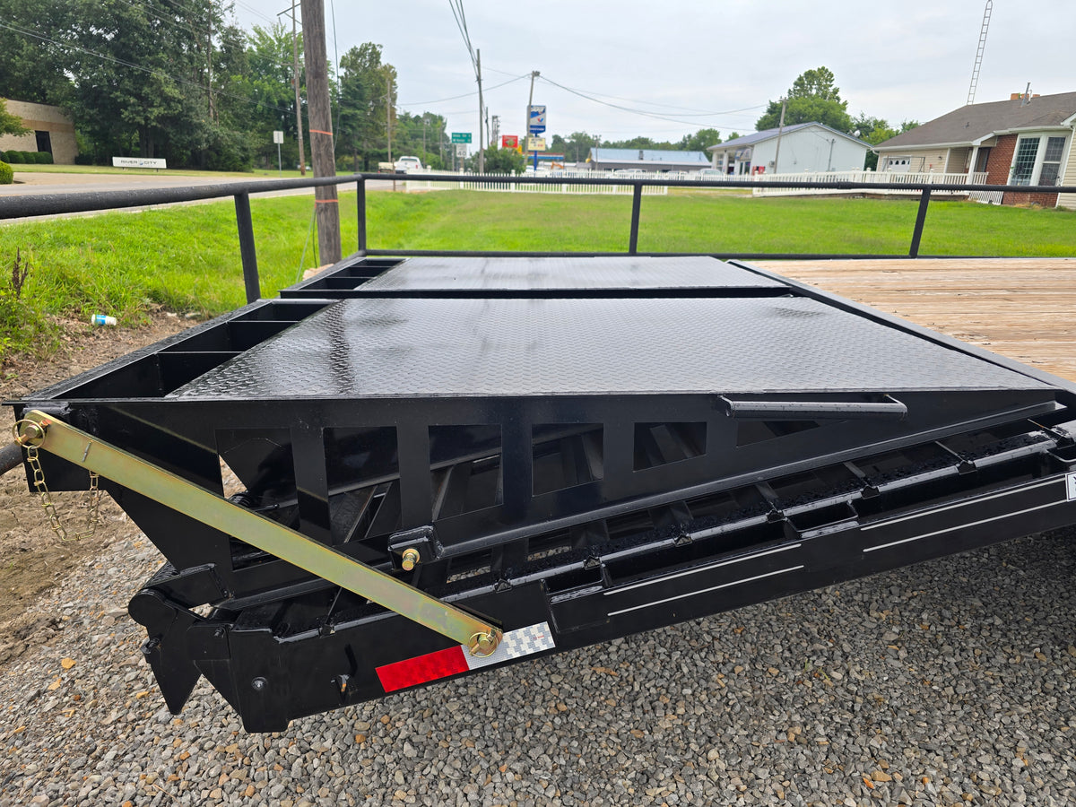 NEW DOOLITTLE HD PRO 32FT GOOSENECK 25.5K