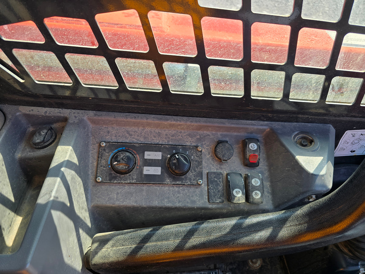 USED 2023 KIOTI TL750 TRACKLOADER - FULL CAB #6168525