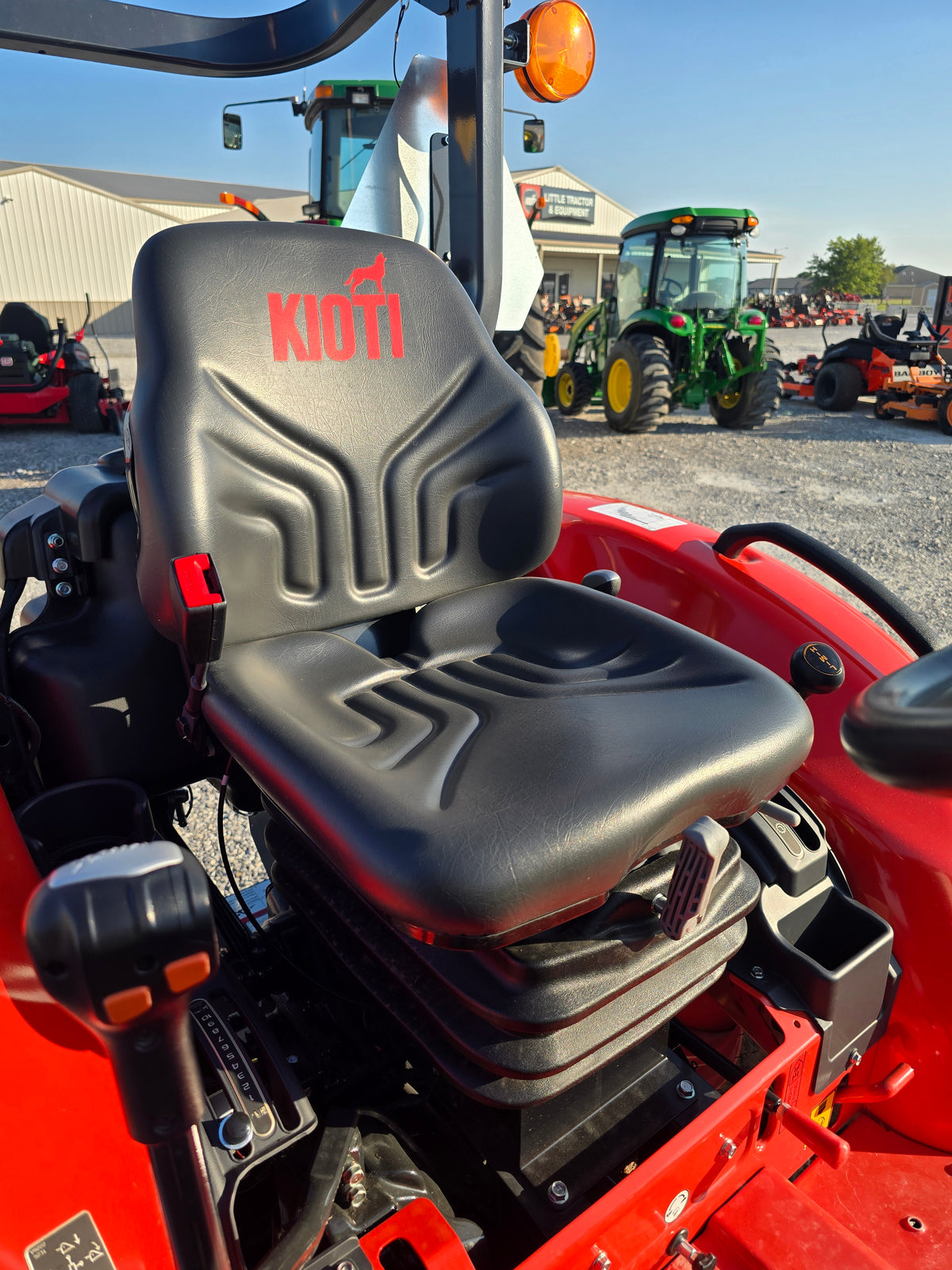 USED 2024 KIOTI CK2620HST WITH LOADER - ONLY 55 HOURS - #6169542 - $18,600