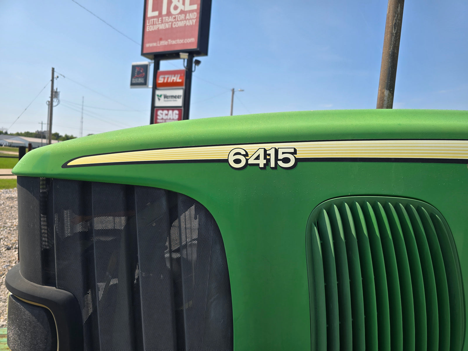 USED 2007 JOHN DEERE 6415 OPEN STATION TRACTOR