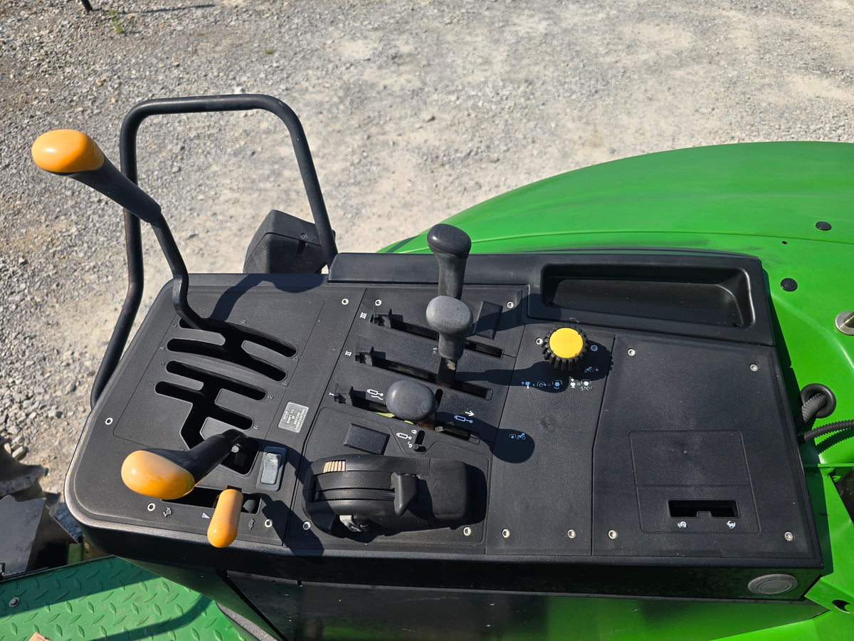 USED 2007 JOHN DEERE 6415 OPEN STATION TRACTOR - $31,850