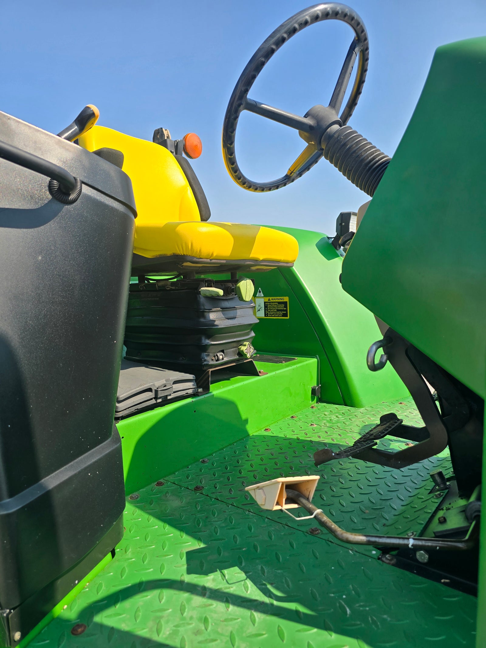 USED 2007 JOHN DEERE 6415 OPEN STATION TRACTOR - $31,850