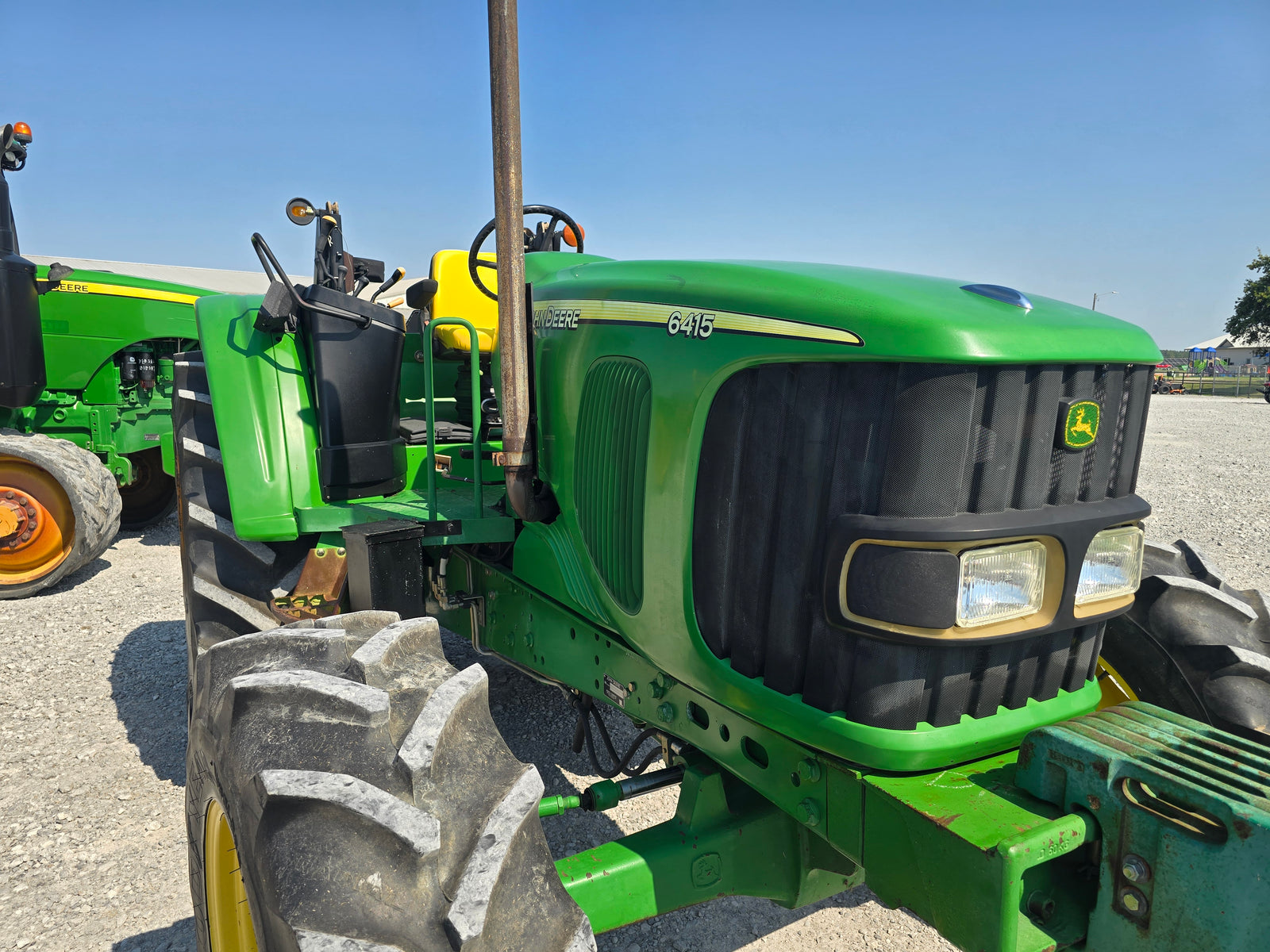 USED 2007 JOHN DEERE 6415 OPEN STATION TRACTOR - $31,850