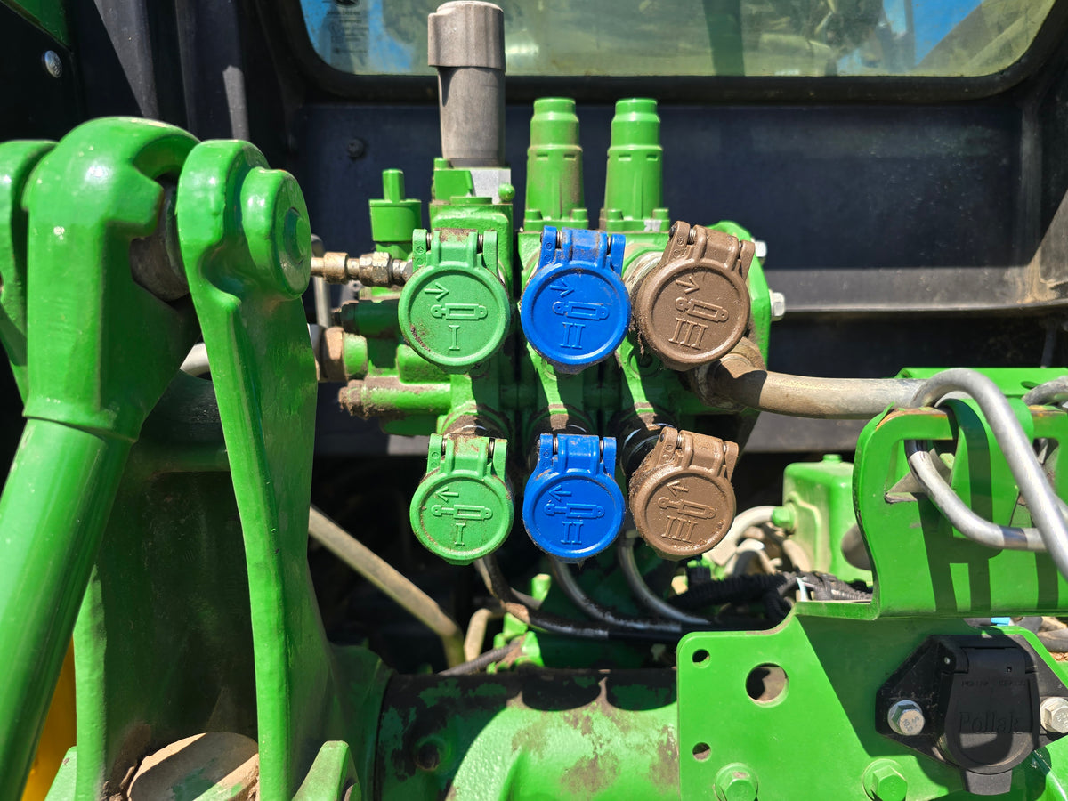 2018 JOHN DEERE 6105E - TRACTOR AND LOADER - #7299823 - $61,800