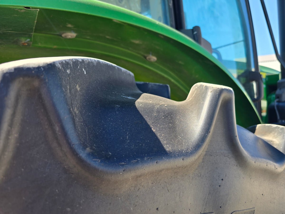 2018 JOHN DEERE 6105E - TRACTOR AND LOADER - #7299823 - $61,800