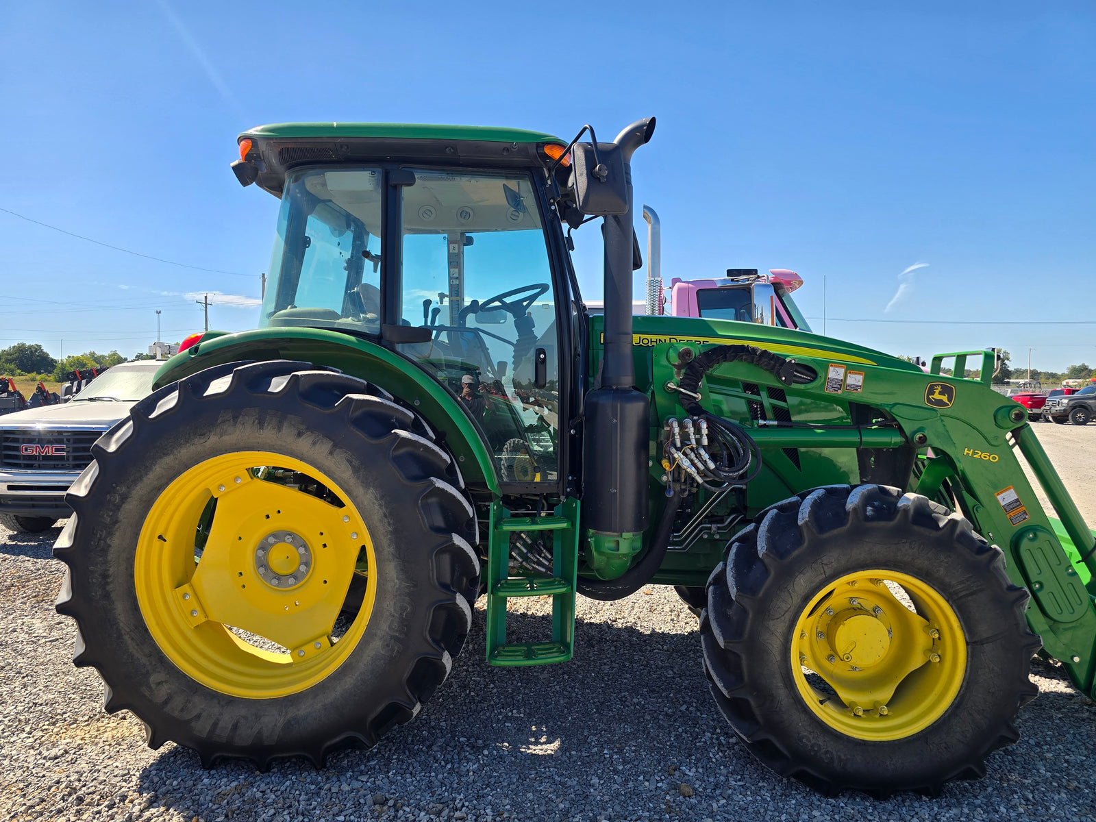 2018 JOHN DEERE 6105E - TRACTOR AND LOADER - #7299823 - $61,800