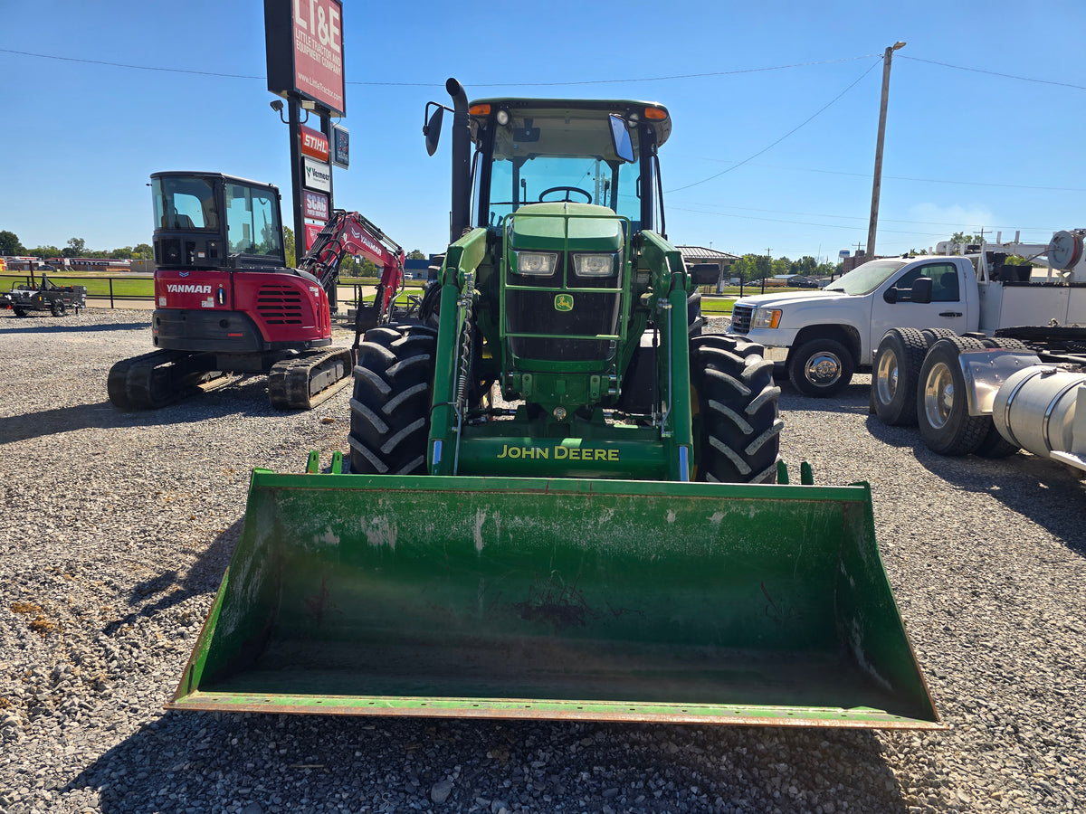 2018 JOHN DEERE 6105E - TRACTOR AND LOADER - #7299823 - $61,800