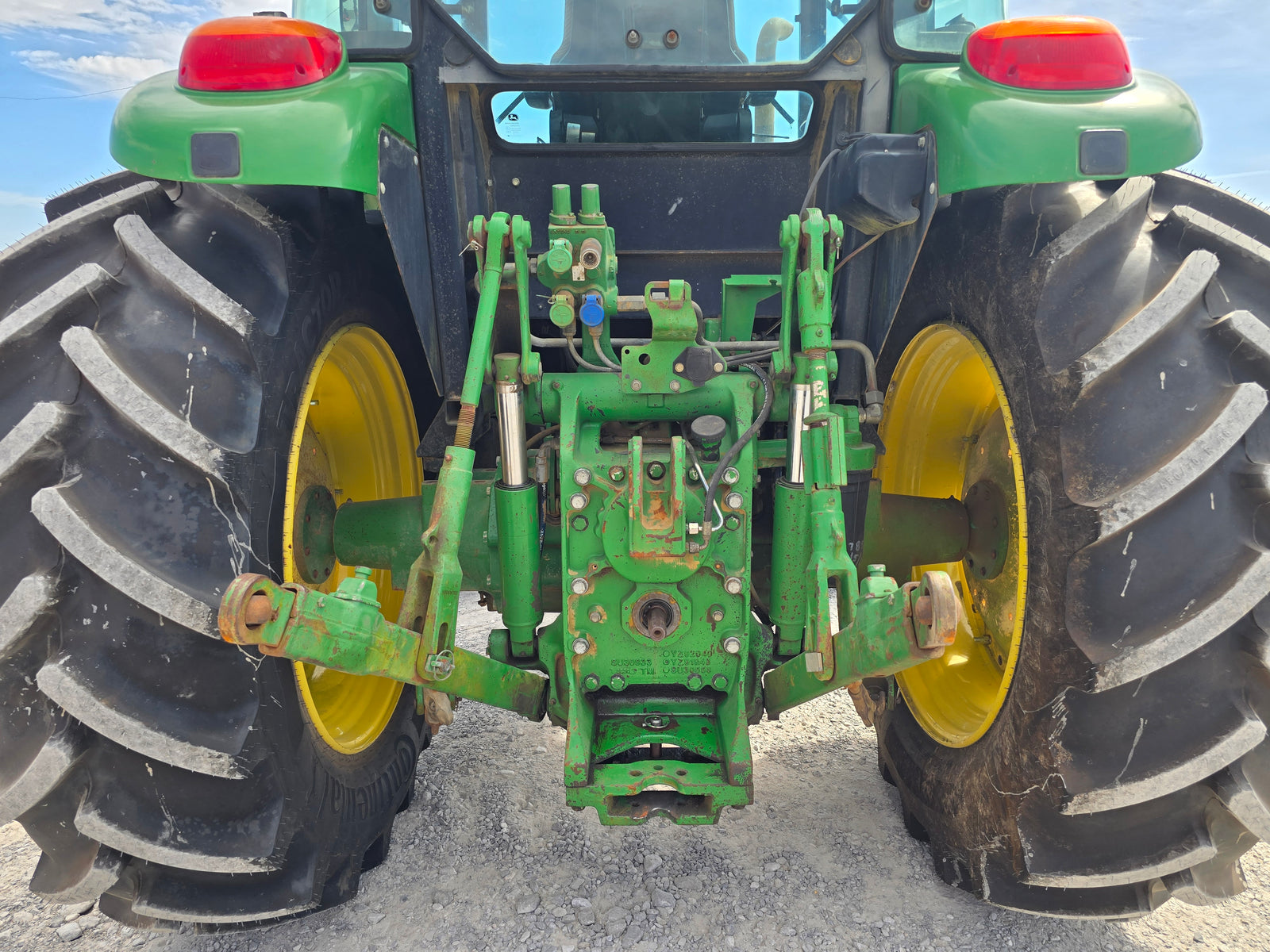 USED 2014 JOHN DEERE 6115D CAB TRACTOR - $32500