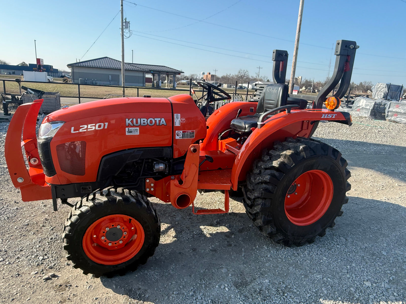 2017 KUBOTA L2501D - HST TRANSMISSION #6106480
