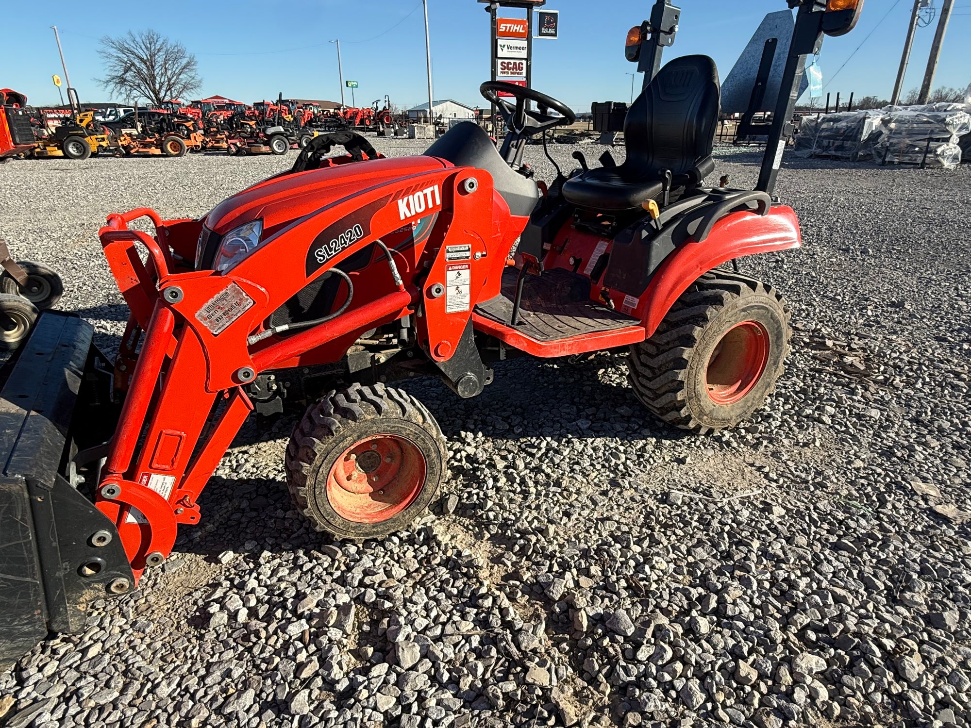 USED 2023 KIOTI cs2520 with loader #6168801 - 0116-0210