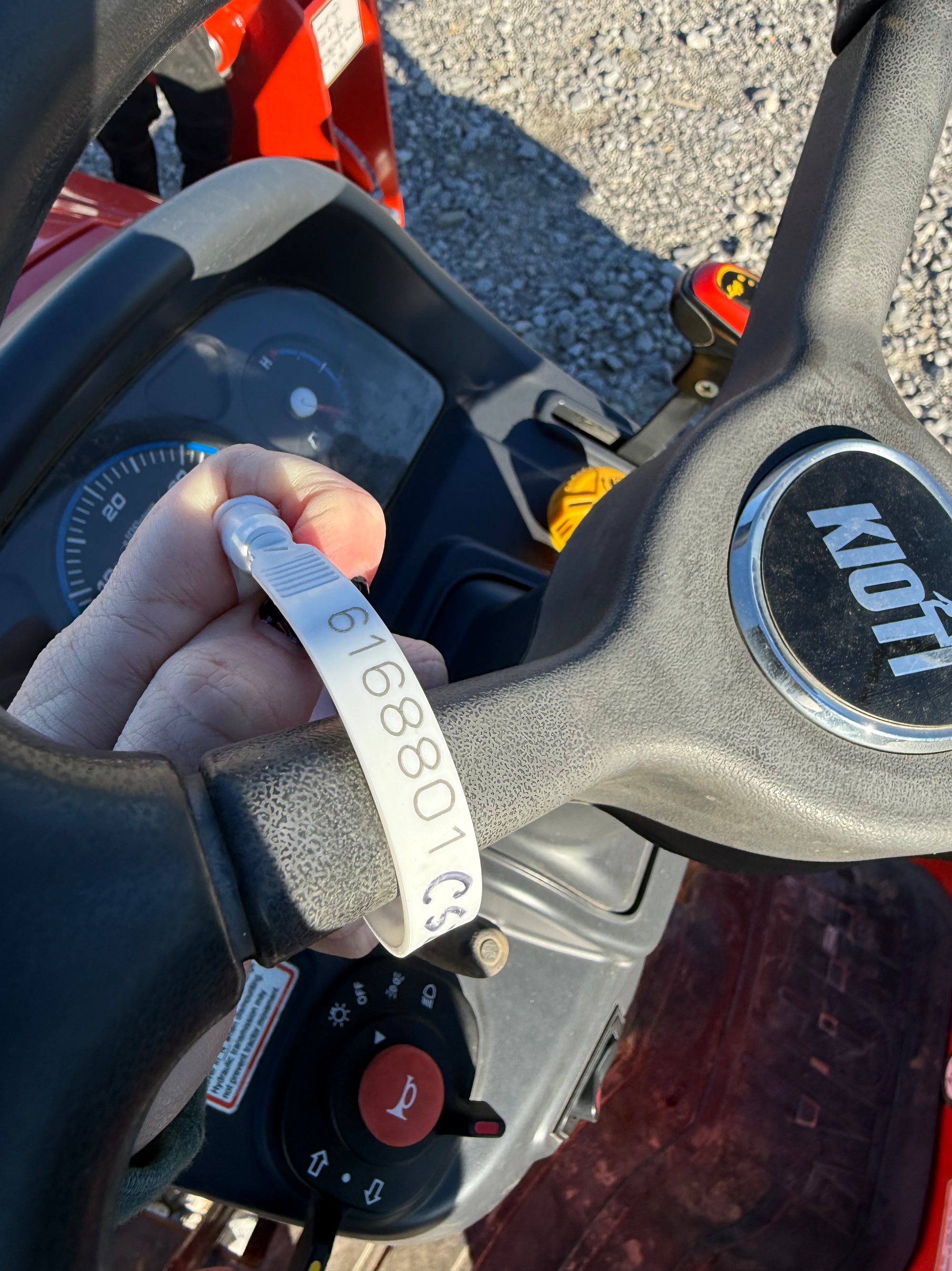 USED 2023 KIOTI cs2520 with loader #6168801 - 0116-0210