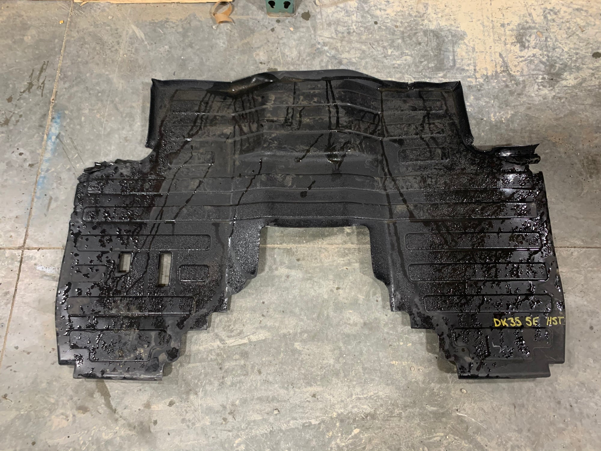 KIOTI DK35SE HST FLOOR MAT