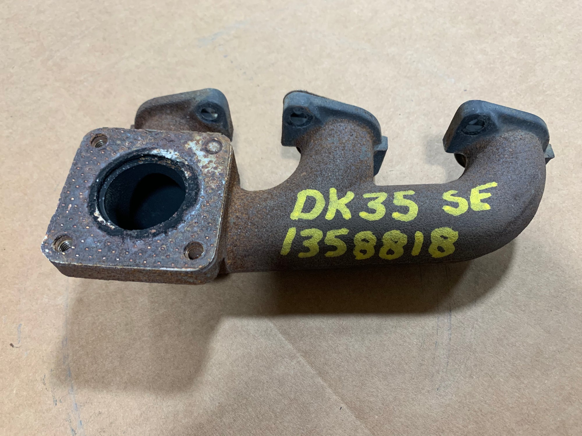 KIOTI DK35SE HST EXHAUST MANIFOLD