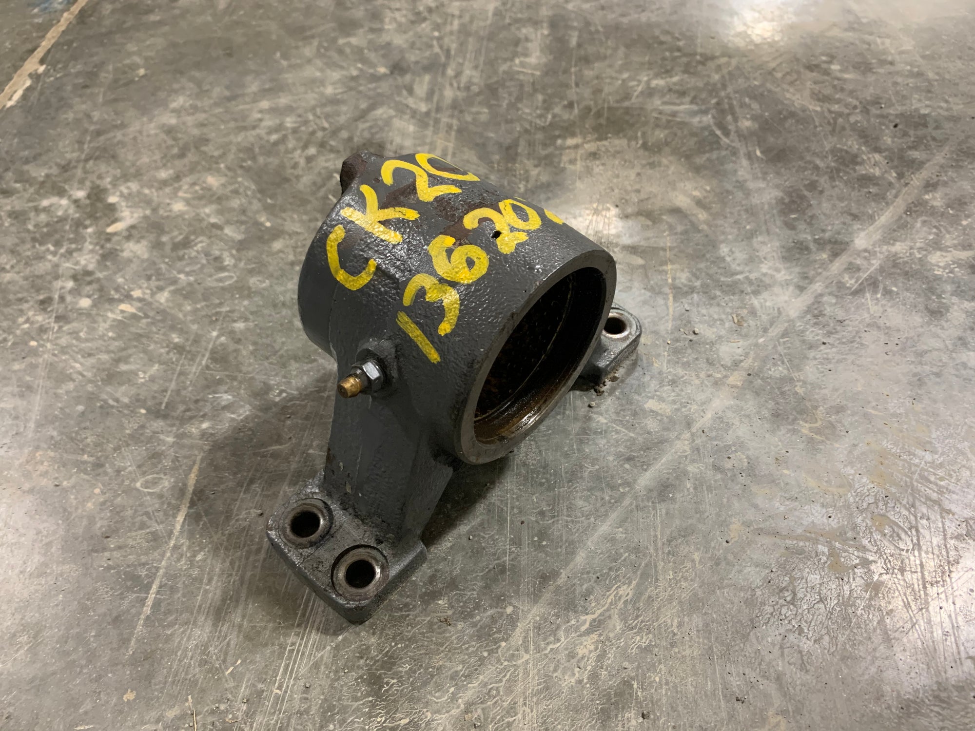 KIOTI CK20 REAR AXLE BRACKET