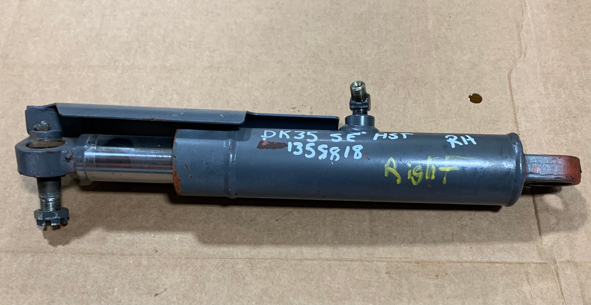 KIOTI DK35SE HST STEERING CYLINDER